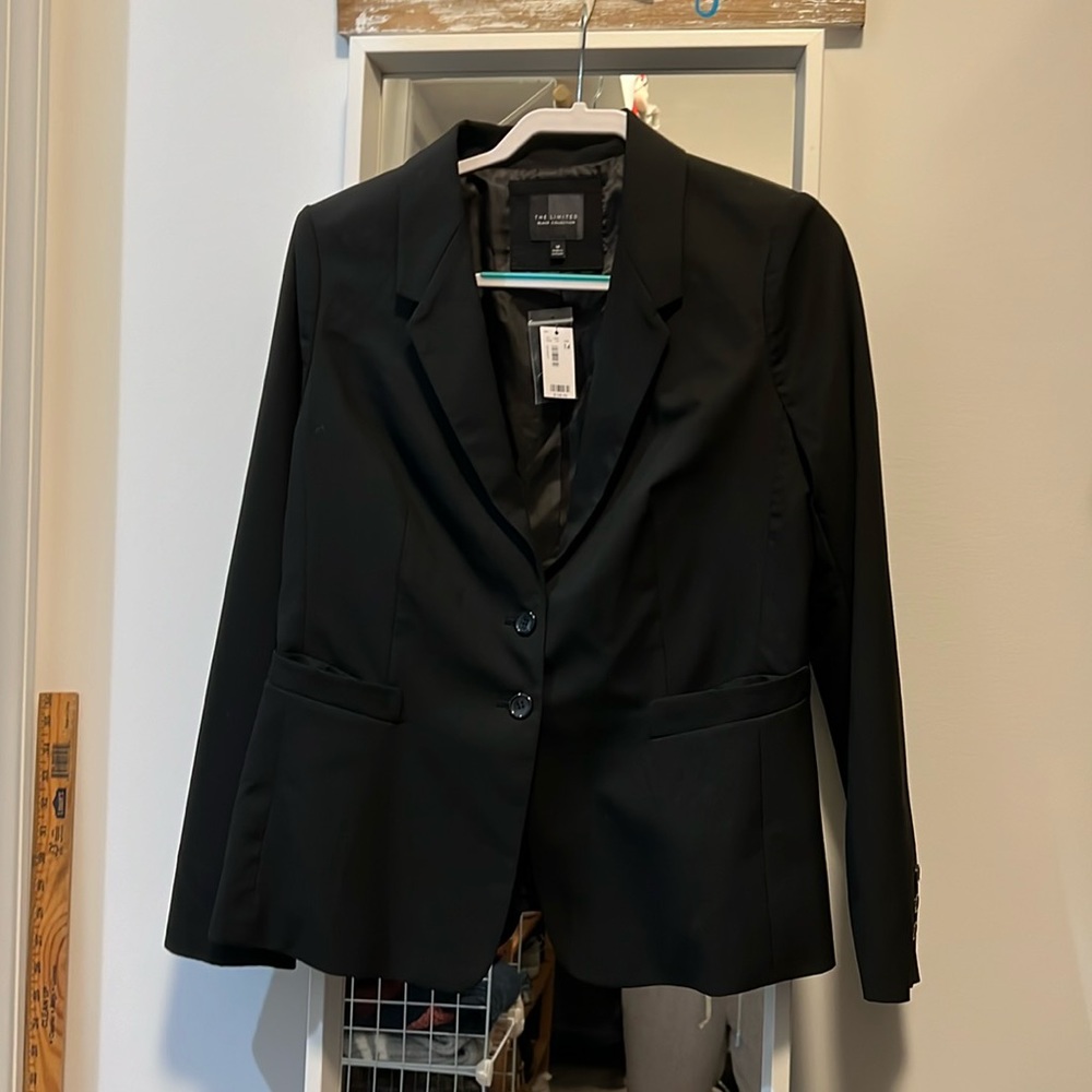 Black “The Limited” blazer, size 14. Never worn, NWT.